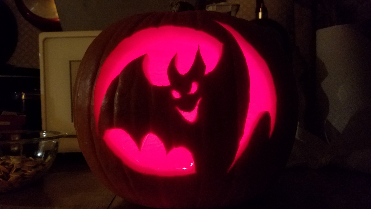 Halloween pumpkin 2016 at night.