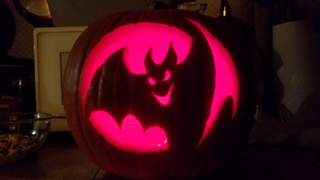 Halloween pumpkin 2016 at night.